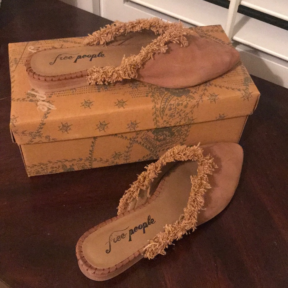 Free People Newport Mule - Taupe